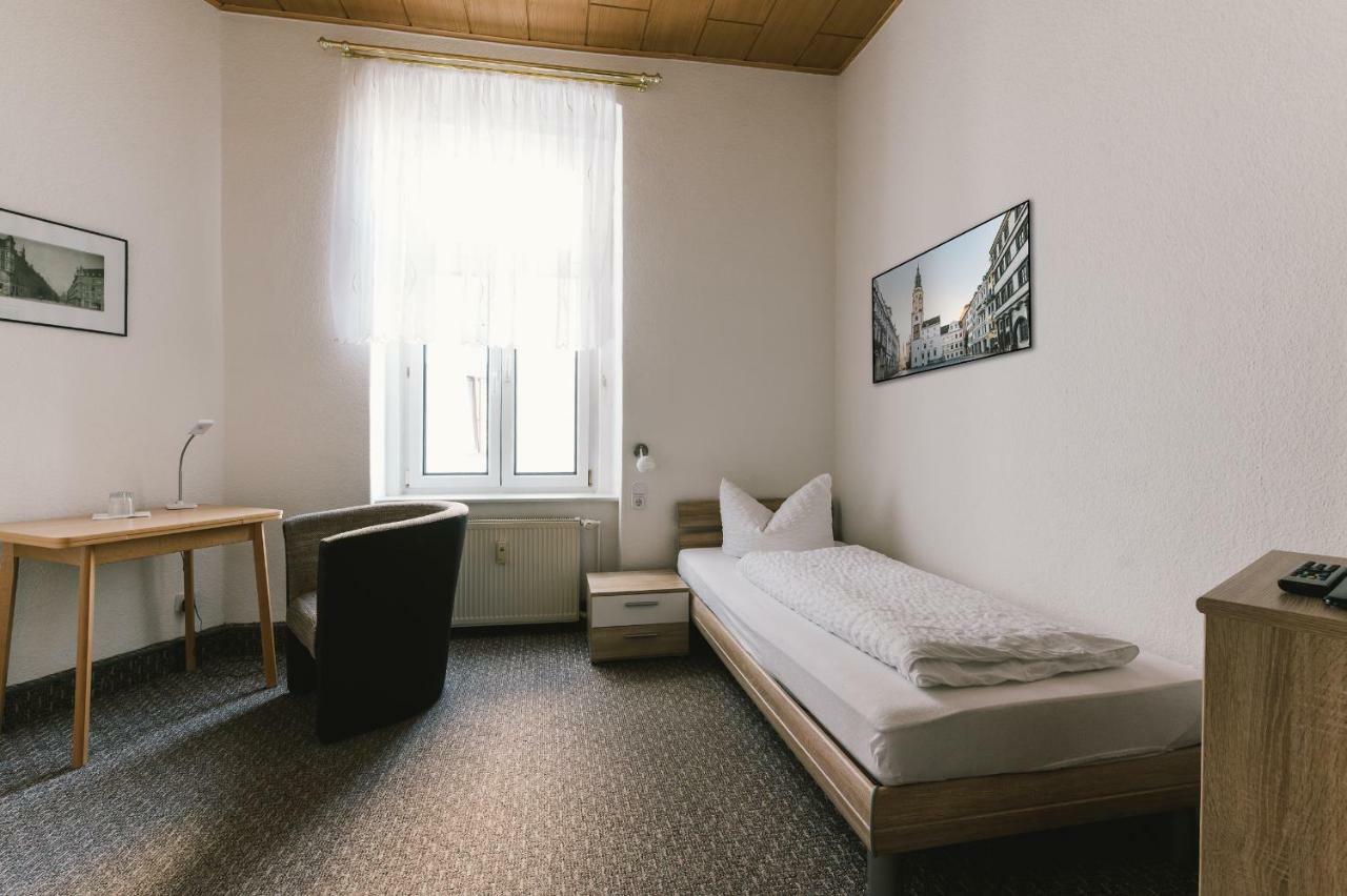 Menzels Pension Drehscheibe Görlitz Esterno foto