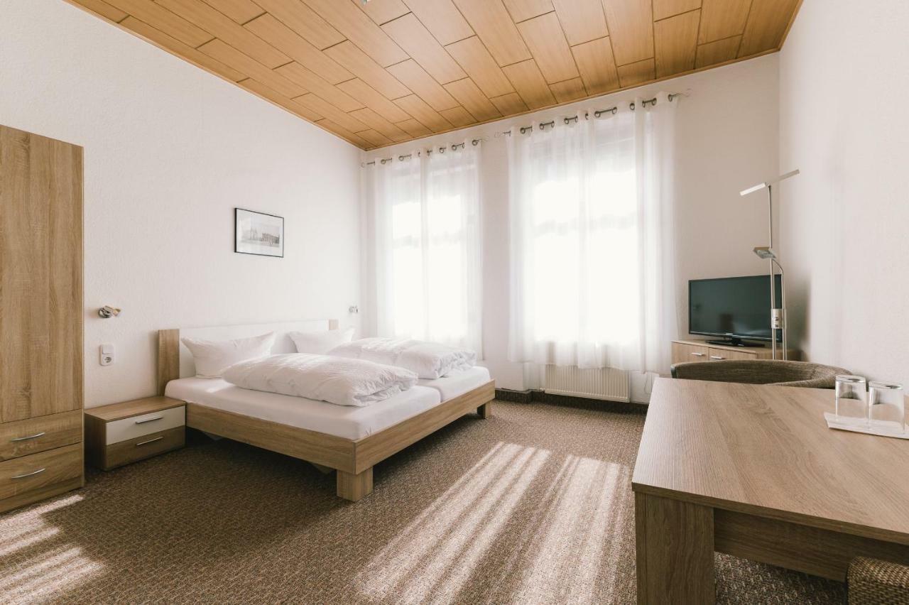 Menzels Pension Drehscheibe Görlitz Esterno foto