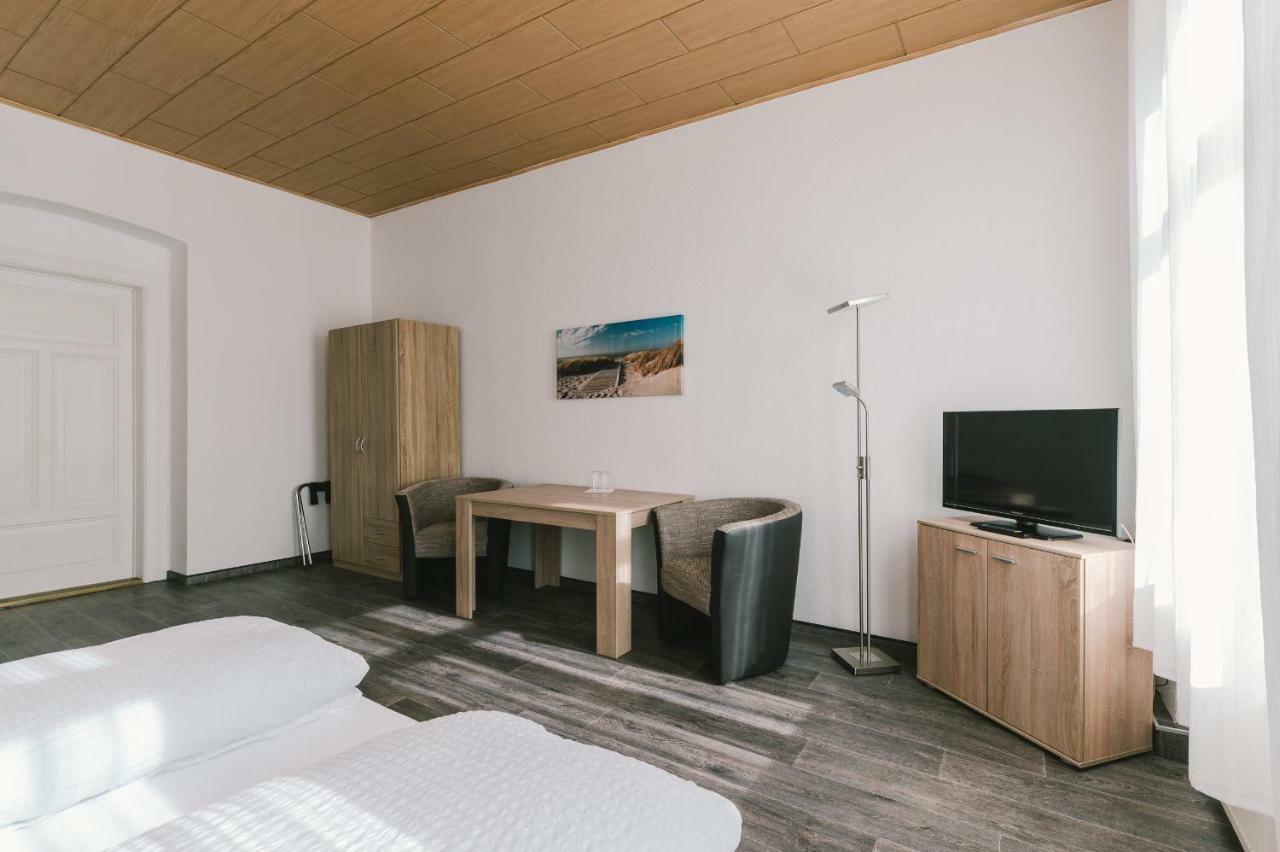 Menzels Pension Drehscheibe Görlitz Esterno foto