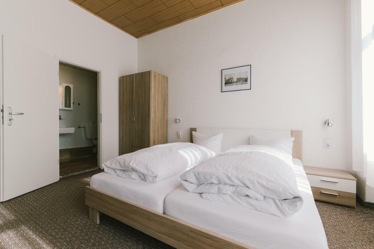 Menzels Pension Drehscheibe Görlitz Esterno foto