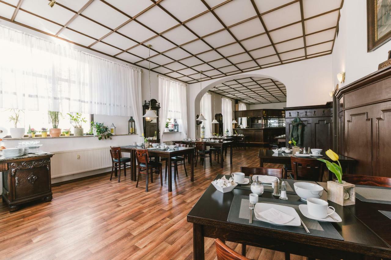 Menzels Pension Drehscheibe Görlitz Esterno foto